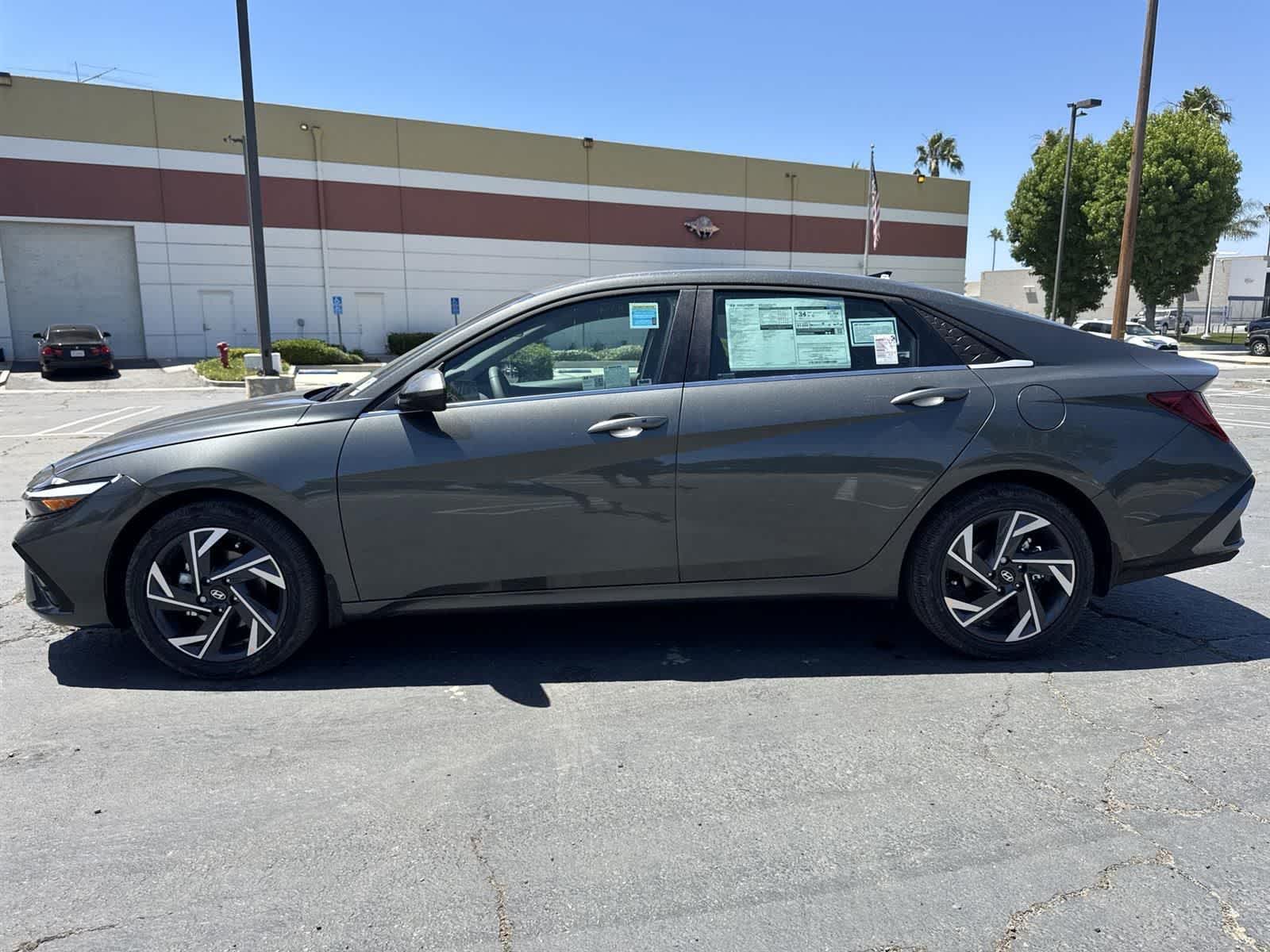 Thumbnail: 2025 Hyundai Elantra - 5