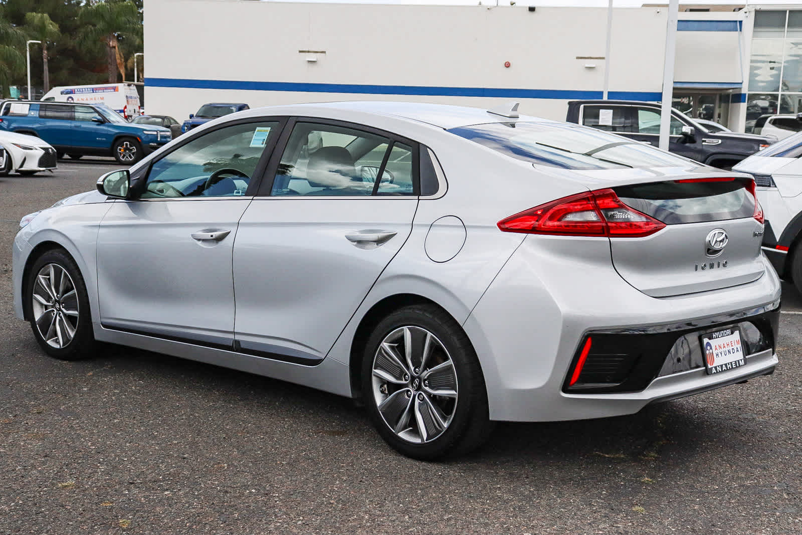 Thumbnail: 2019 Hyundai Ioniq - 8