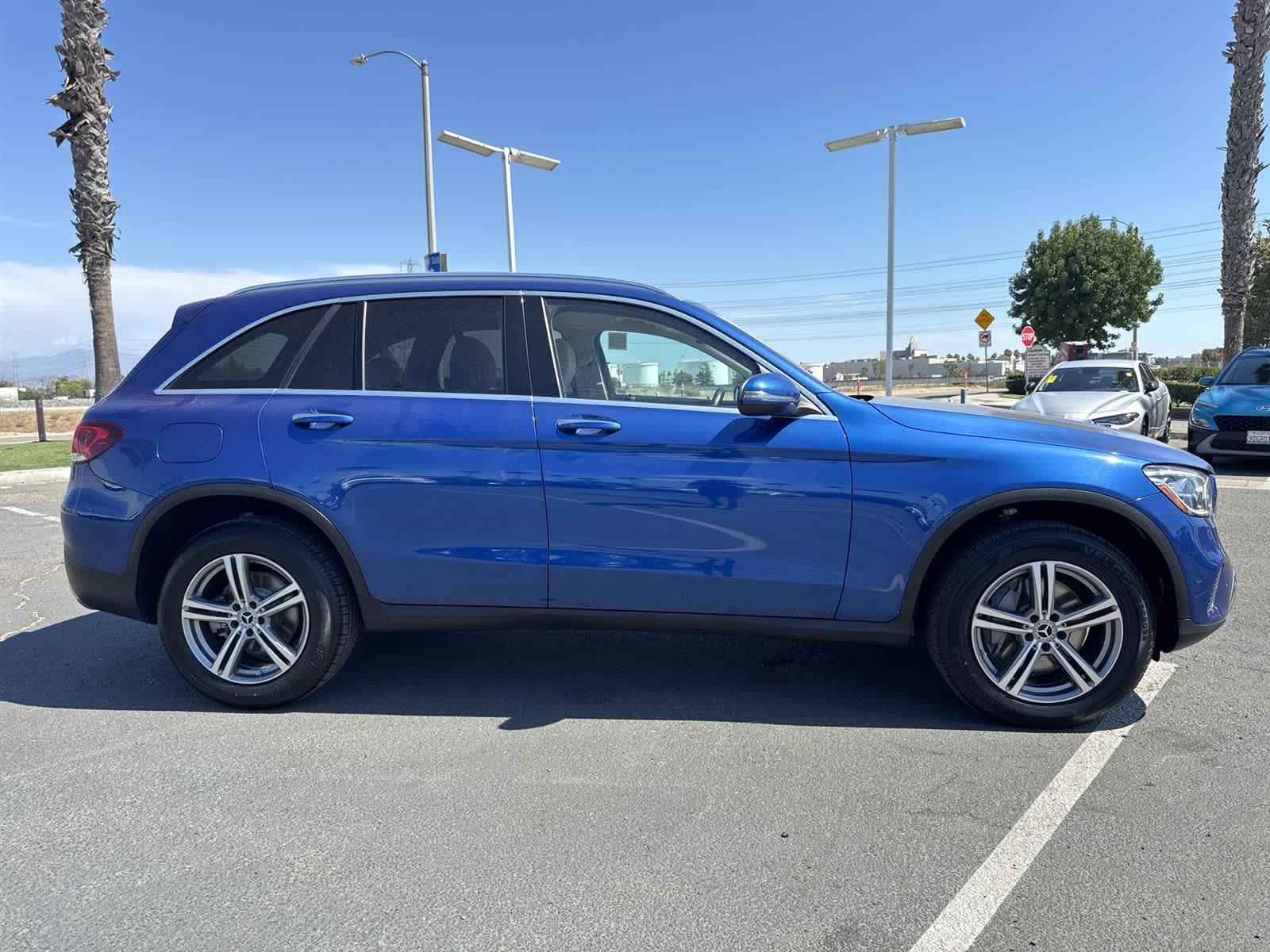 Thumbnail: 2022 Mercedes-Benz GLC - 3