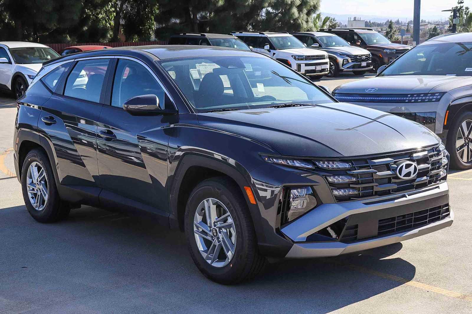 Thumbnail: 2026 Hyundai Tucson - 3