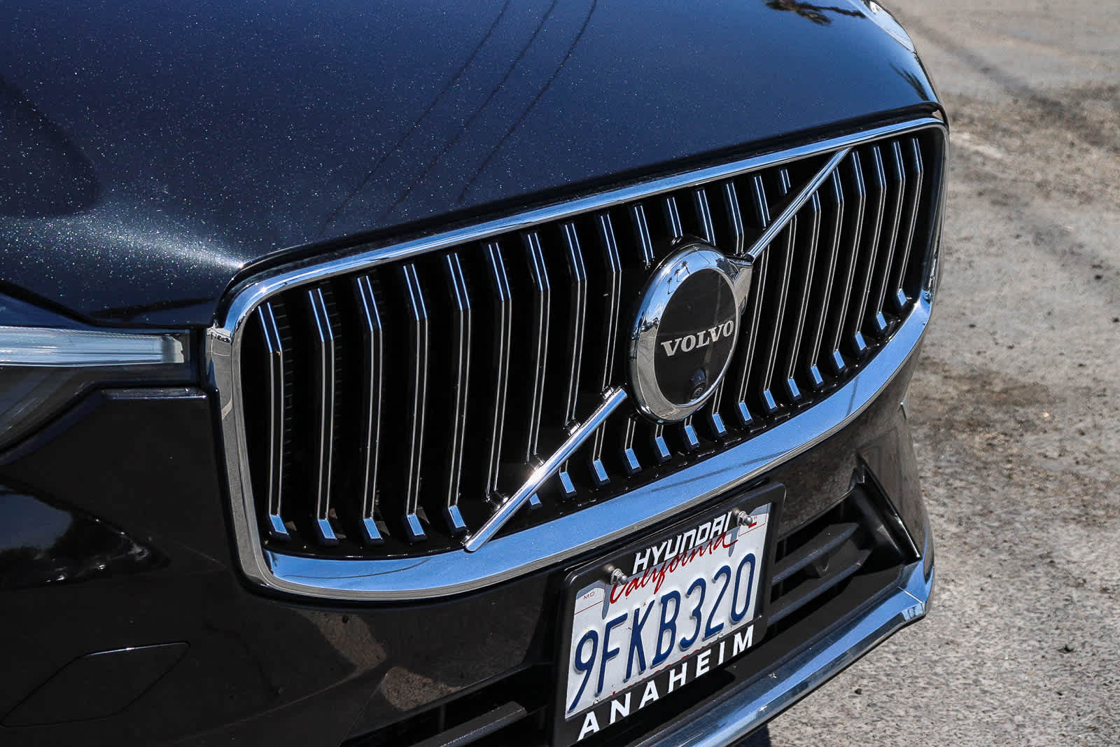 Thumbnail: 2023 Volvo XC60 - 5