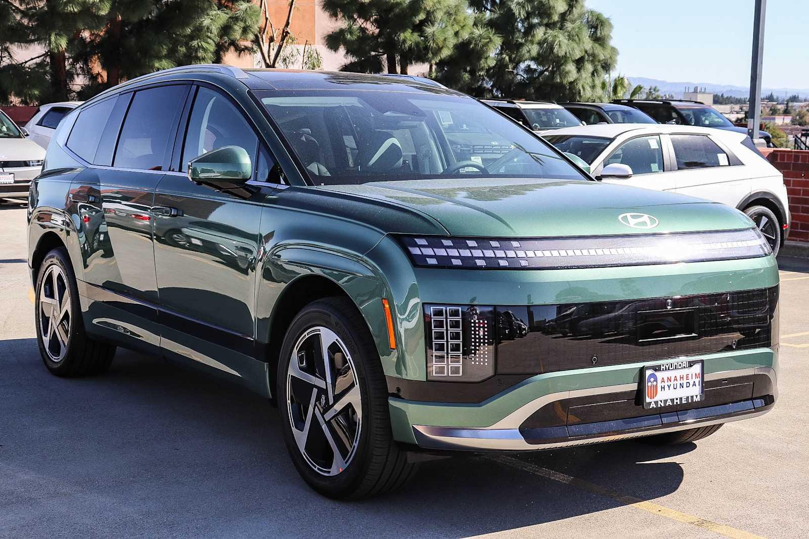 Thumbnail: 2026 Hyundai Ioniq - 3