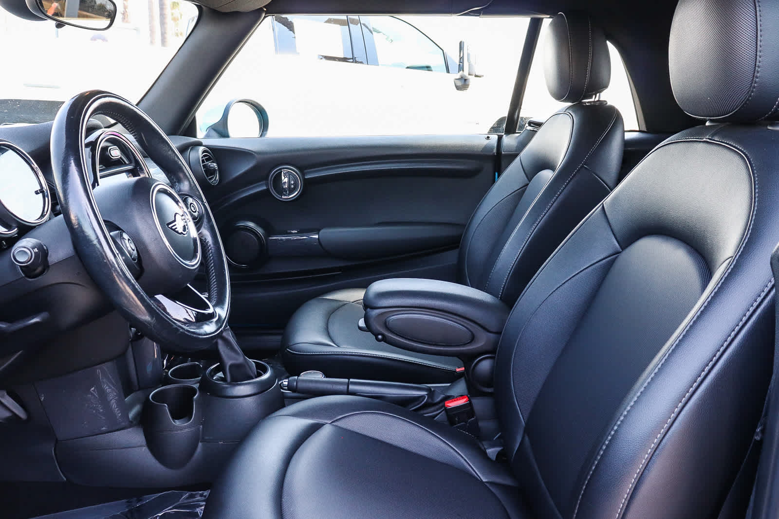 Thumbnail: 2019 MINI Cooper - 27