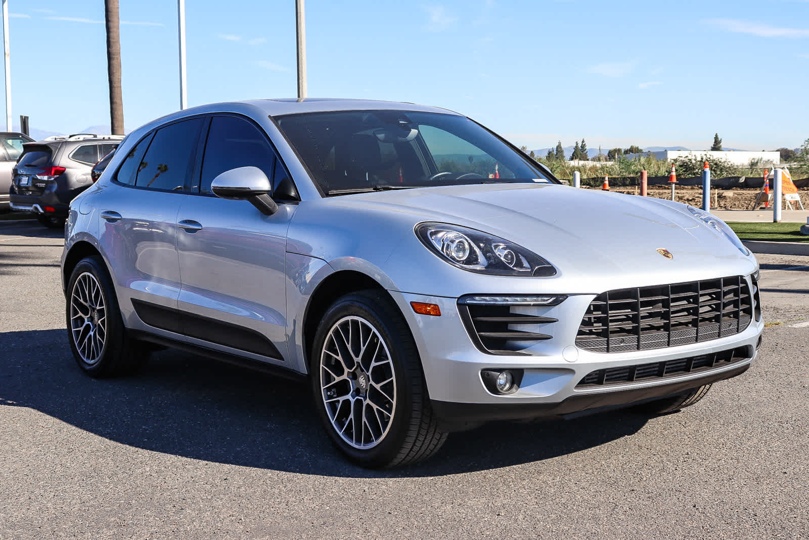 Thumbnail: 2017 Porsche Macan - 3