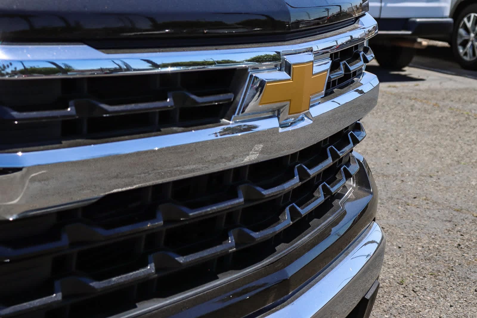 2022 Chevrolet Silverado 1500 LT photo 4