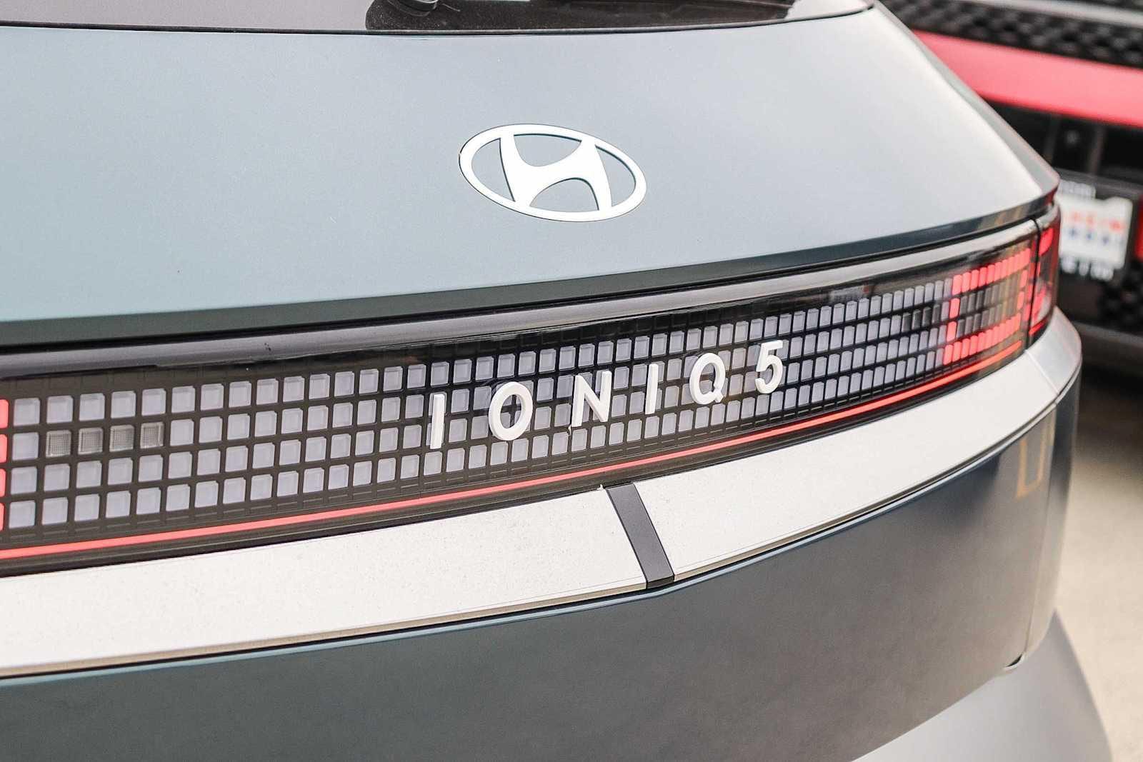 Thumbnail: 2026 Hyundai Ioniq 5 - 10