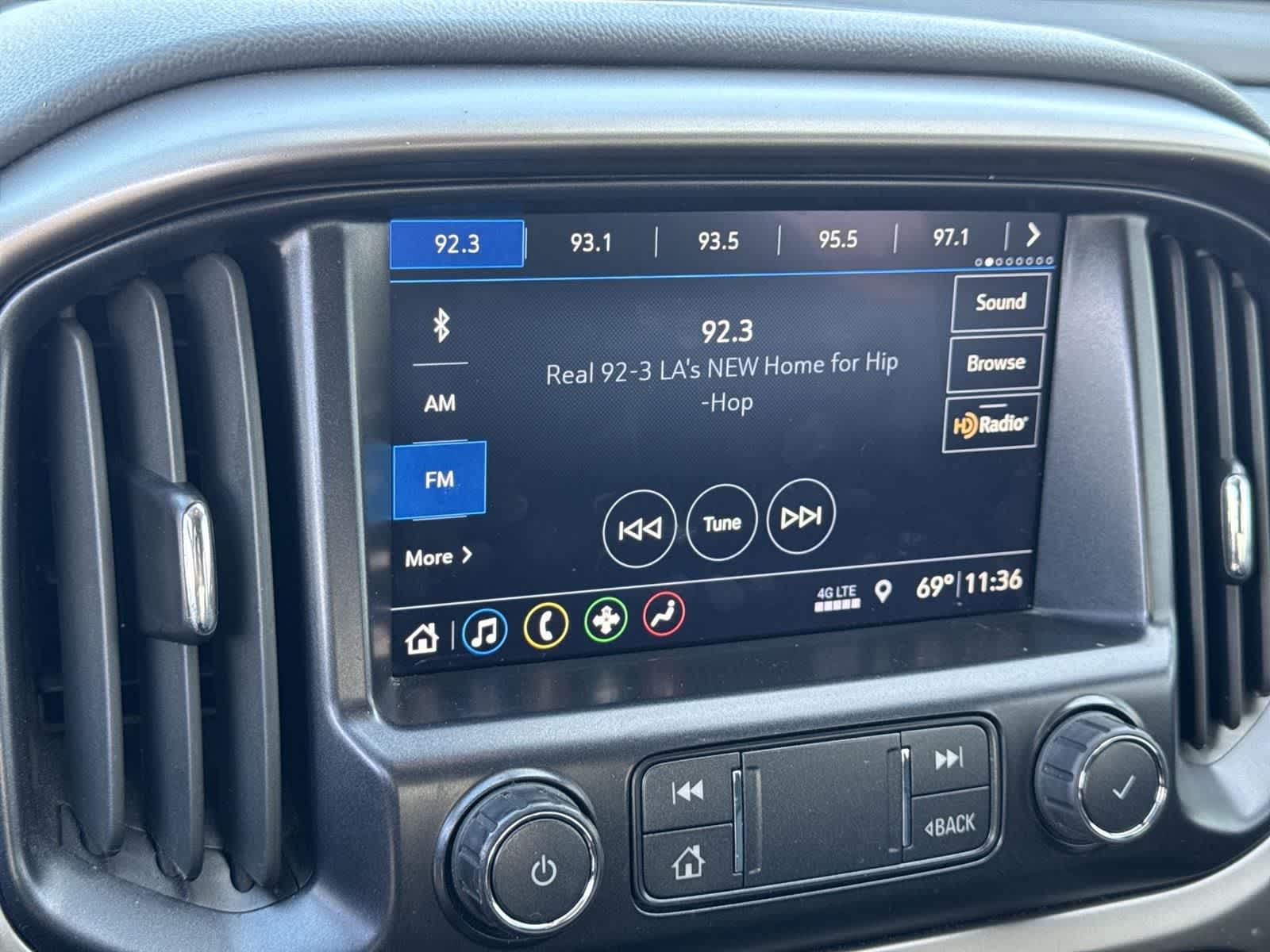 Thumbnail: 2022 Chevrolet Colorado - 33