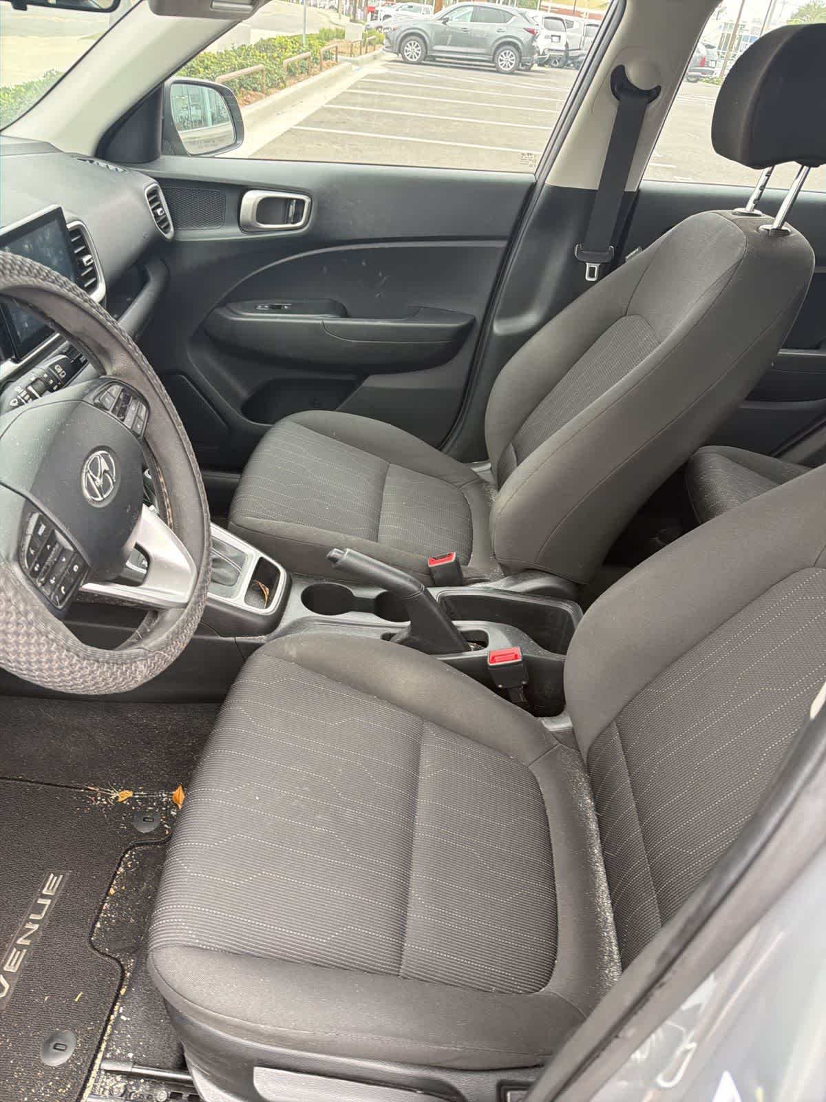 Thumbnail: 2022 Hyundai Venue - 3