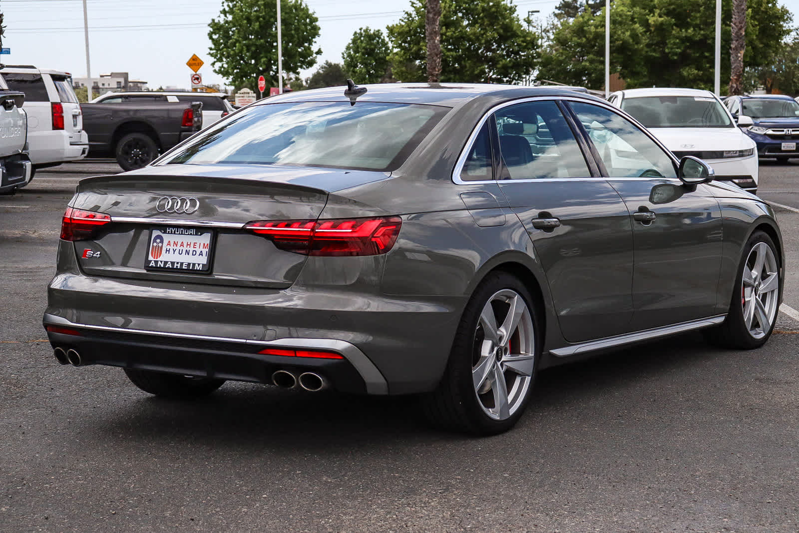Thumbnail: 2023 Audi S4 - 6