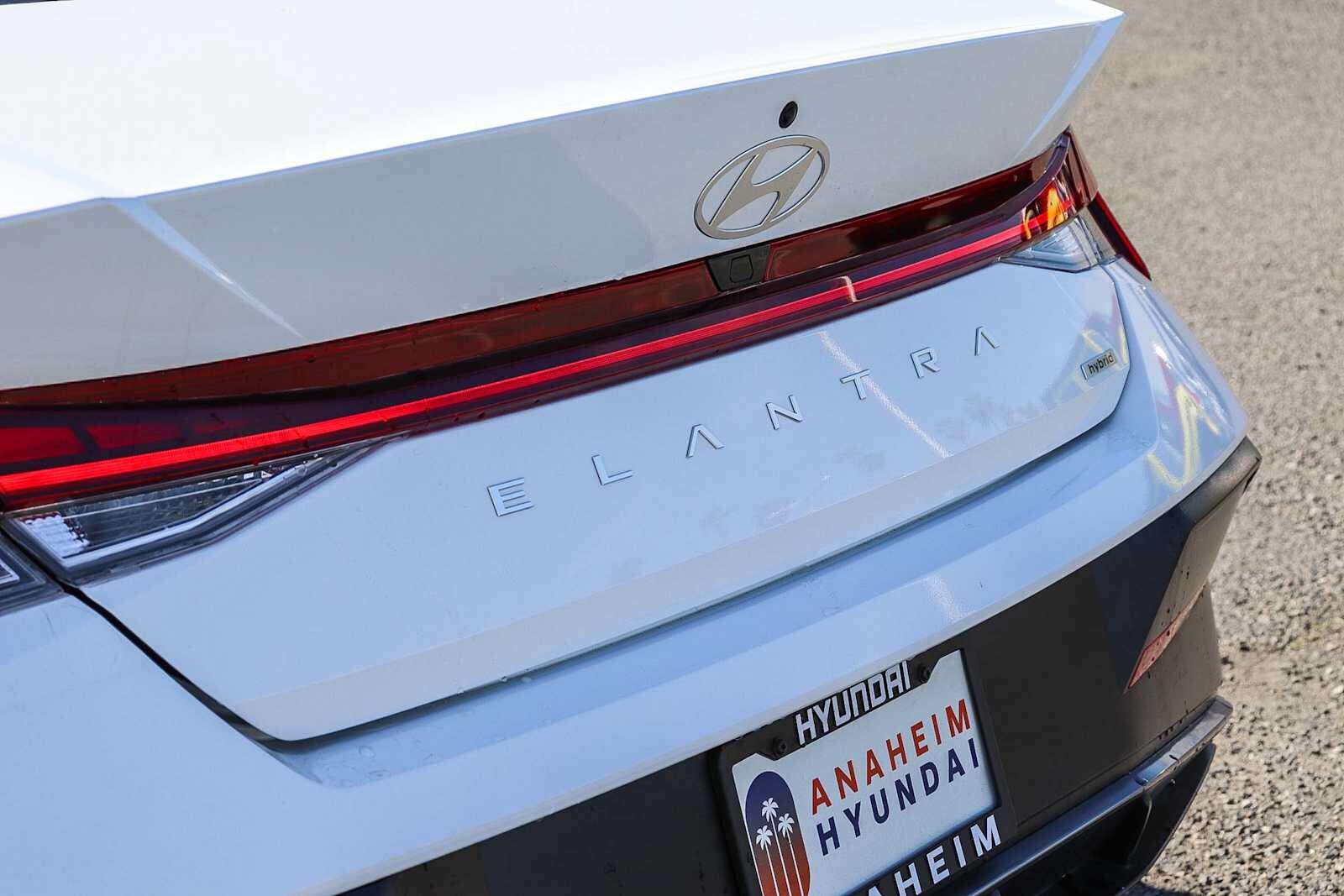 Thumbnail: 2025 Hyundai Elantra - 10