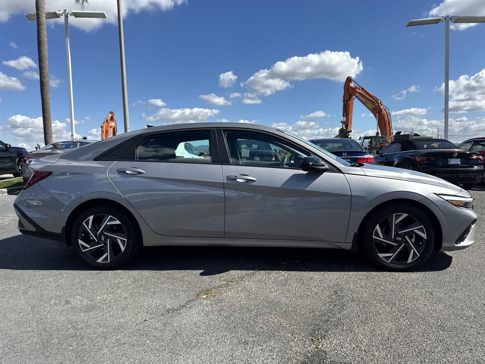 Thumbnail: 2025 Hyundai Elantra - 3