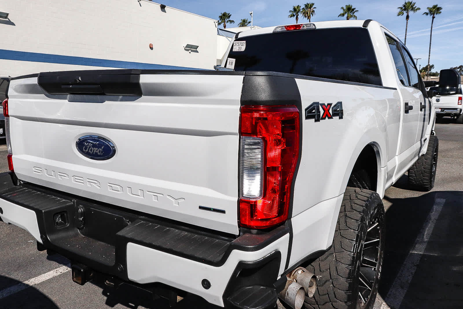 Thumbnail: 2019 Ford Econoline - 9