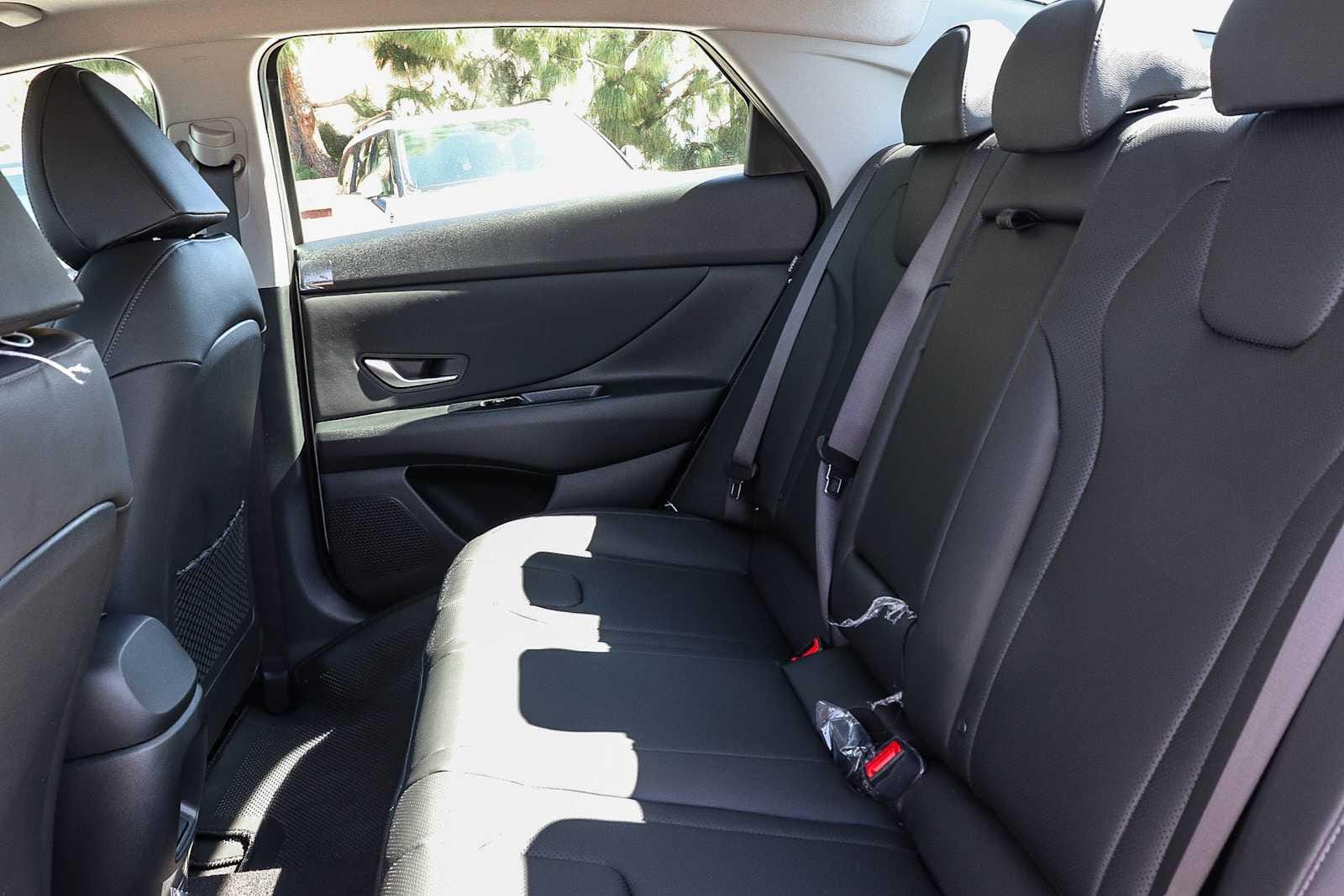 Thumbnail: 2026 Hyundai Elantra - 20