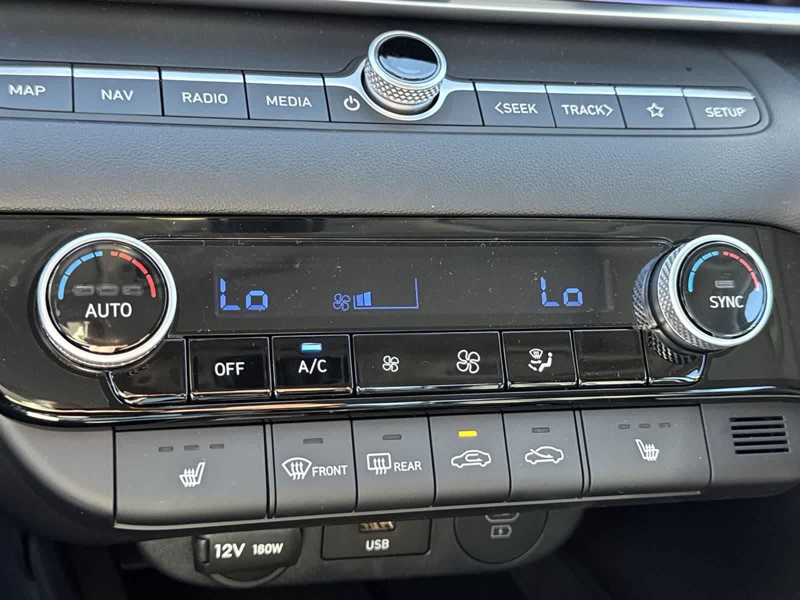 Thumbnail: 2025 Hyundai Elantra - 16