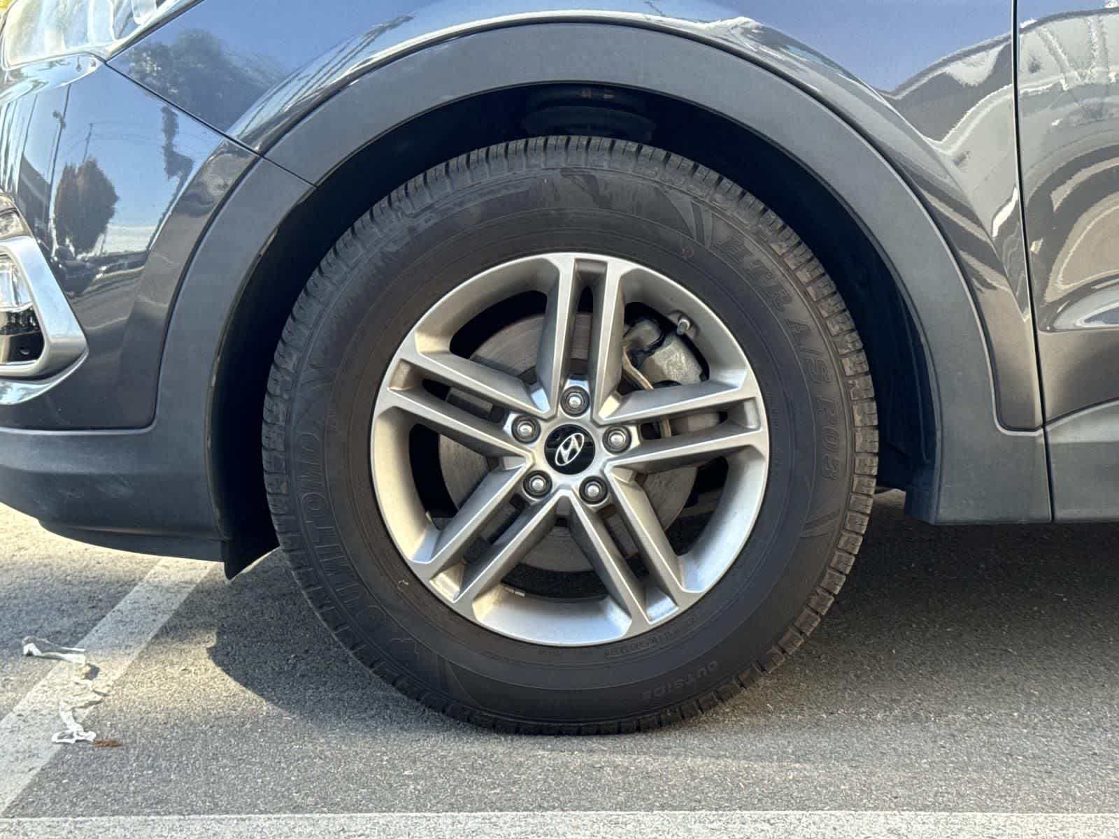 Thumbnail: 2017 Hyundai Santa Fe - 5