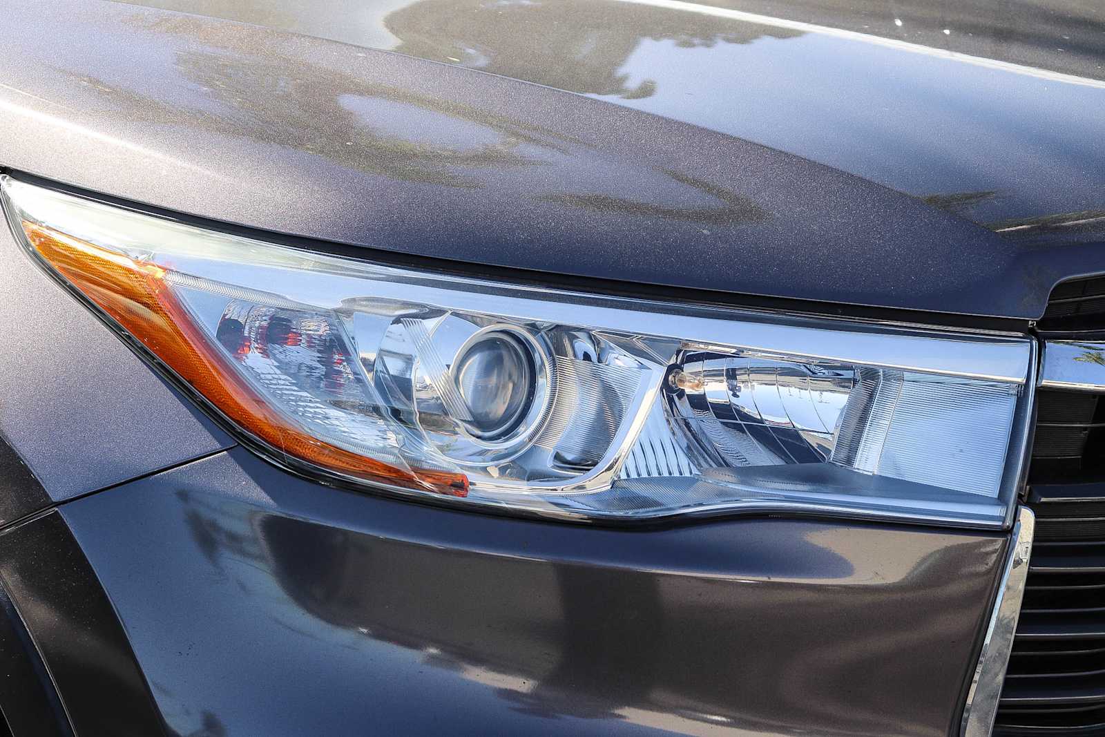 Thumbnail: 2016 Toyota Highlander - 2