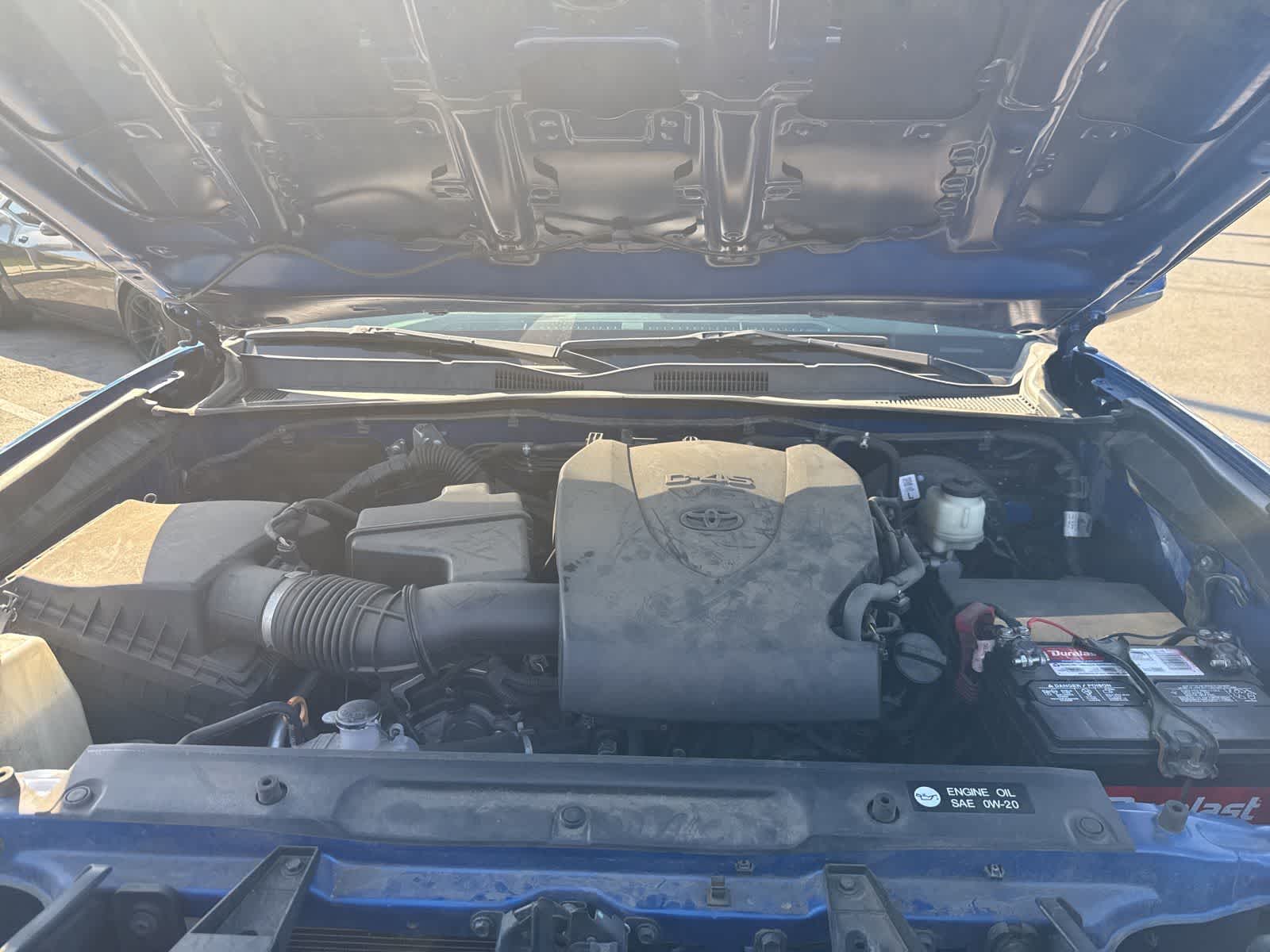 Thumbnail: 2018 Toyota Tacoma - 16