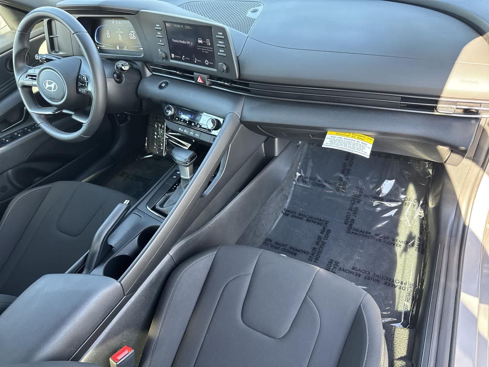 Thumbnail: 2025 Hyundai Elantra - 39