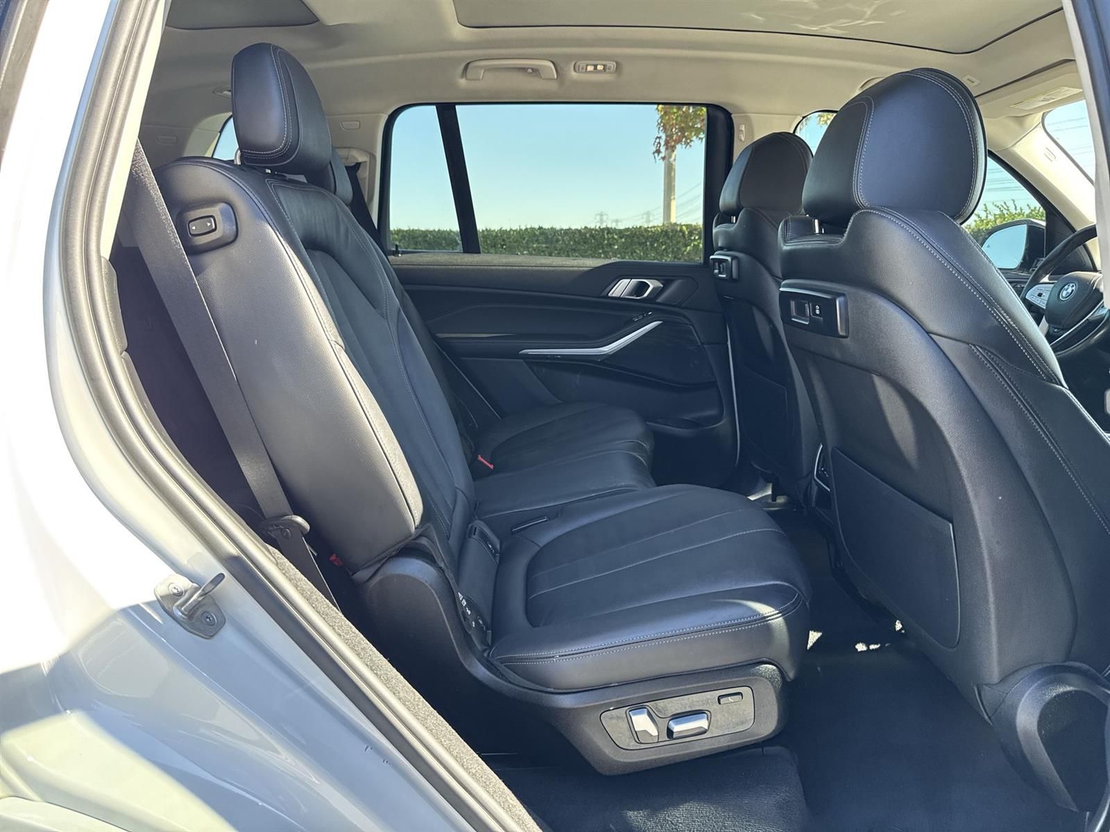 Thumbnail: 2022 BMW X7 - 40