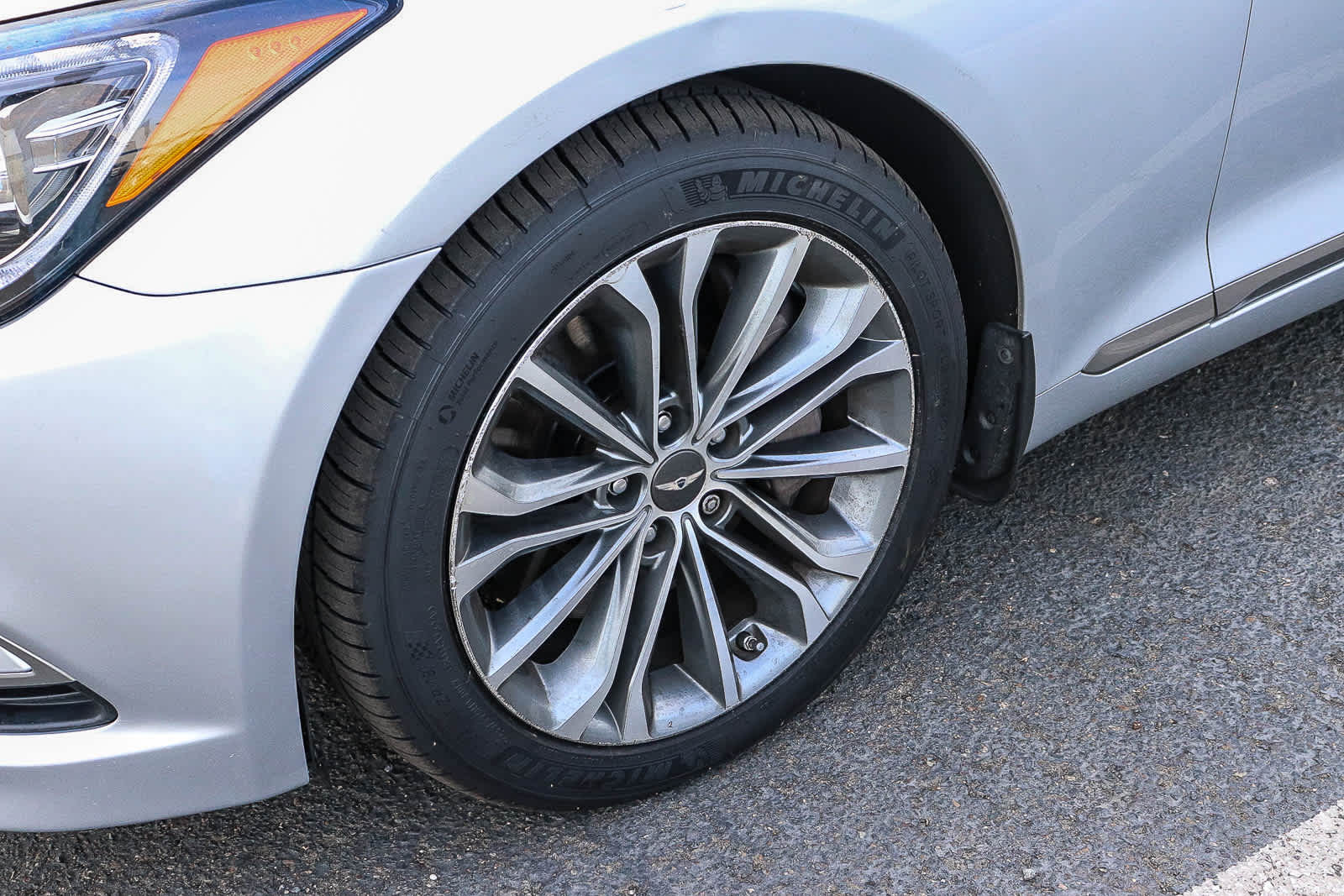 Thumbnail: 2015 Hyundai Genesis - 4