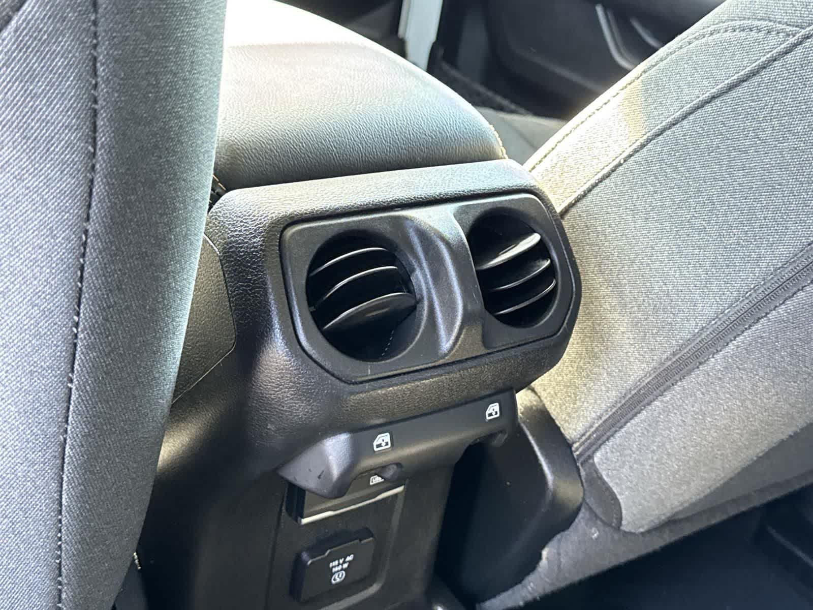 Thumbnail: 2024 Jeep Wrangler - 25