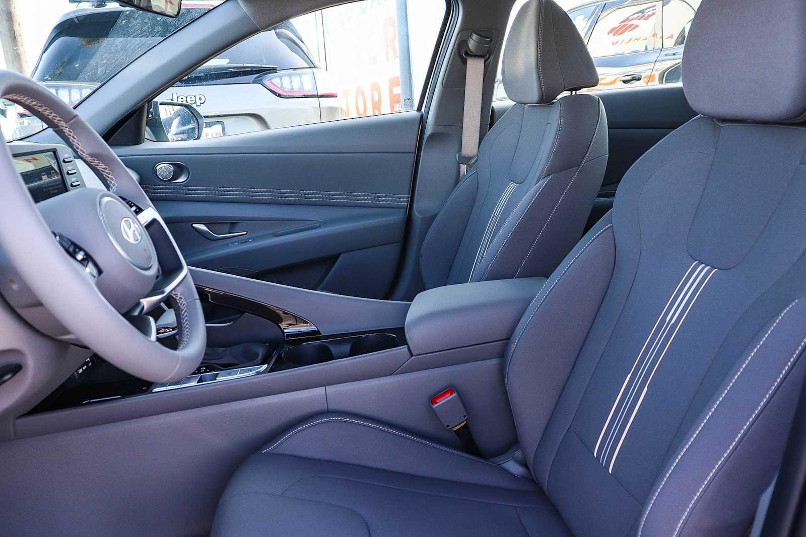 Thumbnail: 2026 Hyundai Elantra - 22