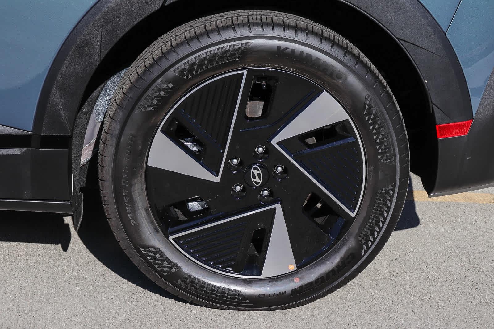 Thumbnail: 2026 Hyundai Ioniq 5 - 9