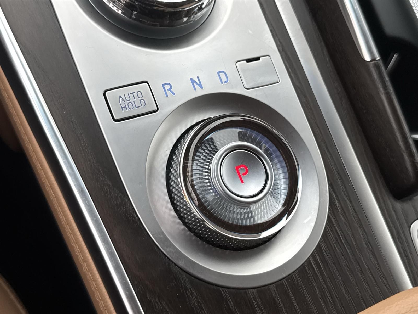 Thumbnail: 2023 Genesis GV80 - 15