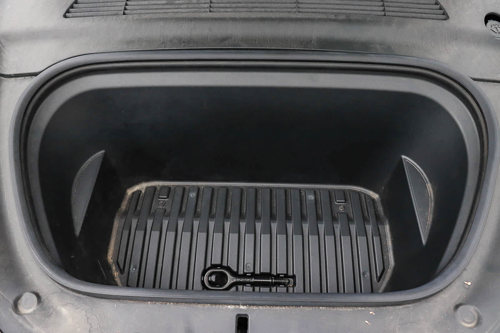 Thumbnail: 2022 Tesla Model Y - 27
