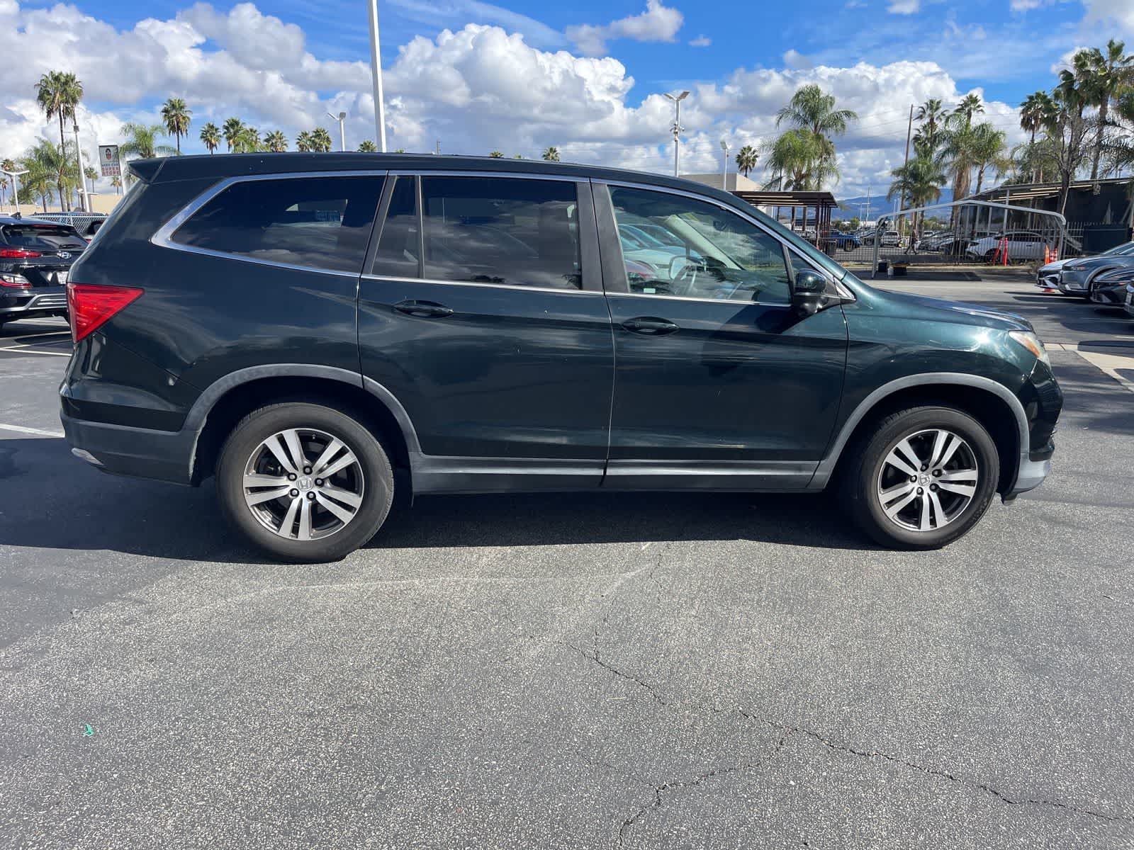 2016 Honda Pilot EX-L photo 2