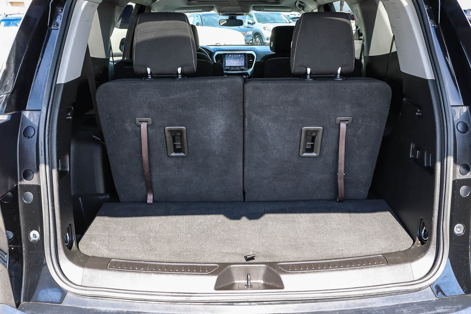 Thumbnail: 2018 GMC Acadia - 24