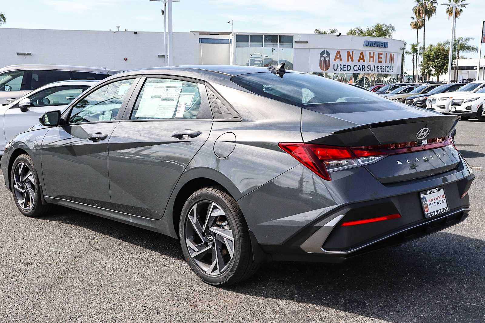 Thumbnail: 2025 Hyundai Elantra - 8