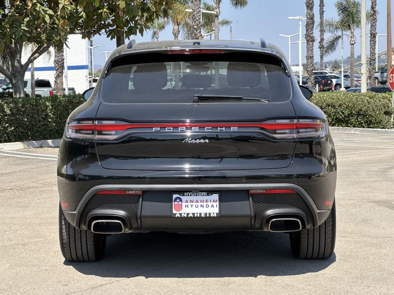 Thumbnail: 2022 Porsche Macan - 4
