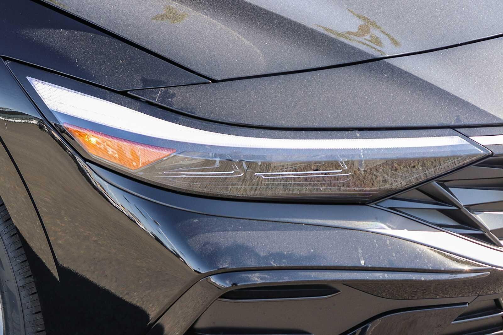 Thumbnail: 2026 Hyundai Elantra - 4