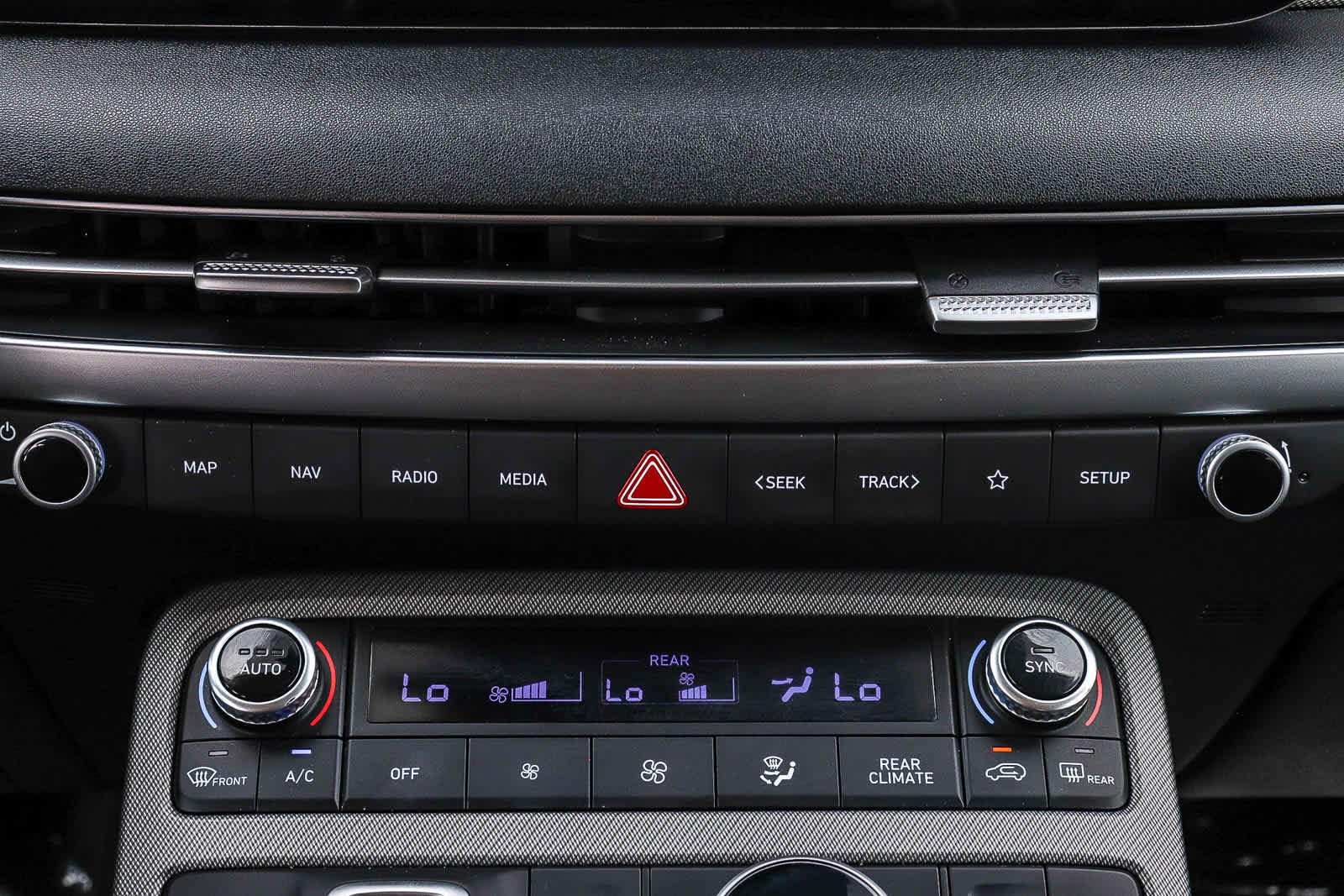 Thumbnail: 2024 Hyundai Palisade - 16