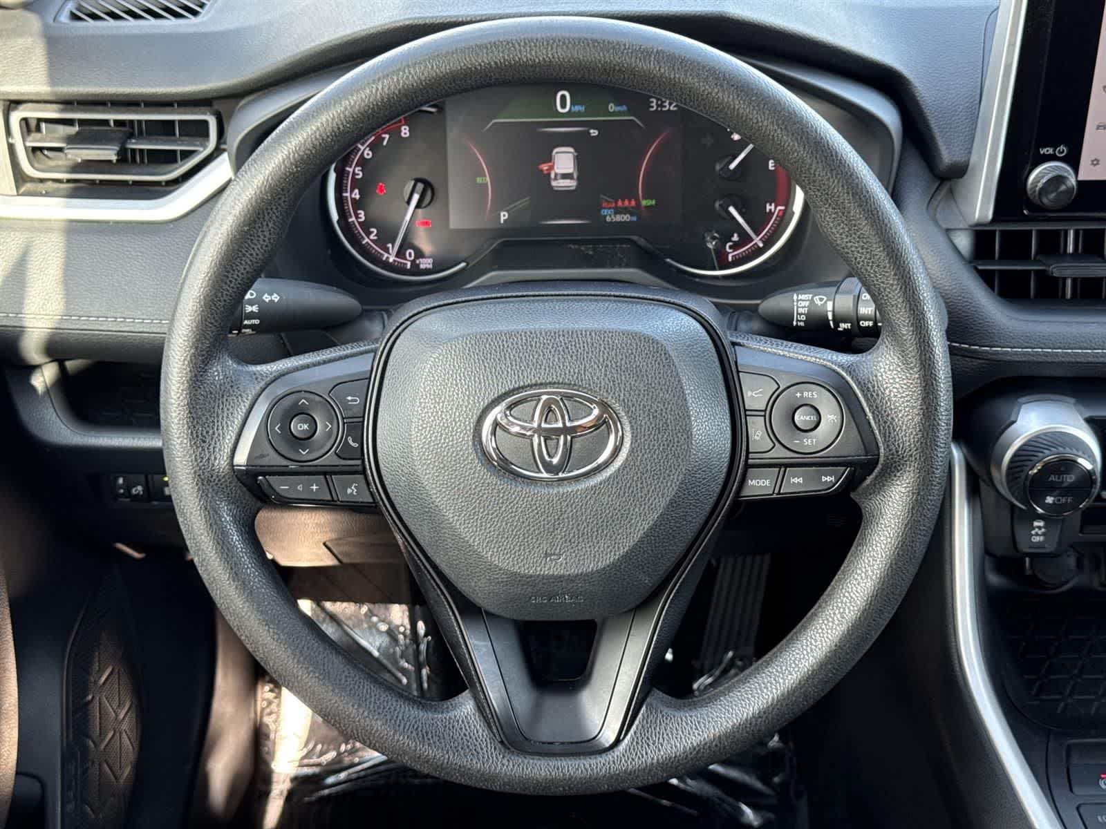 Thumbnail: 2023 Toyota RAV4 - 9