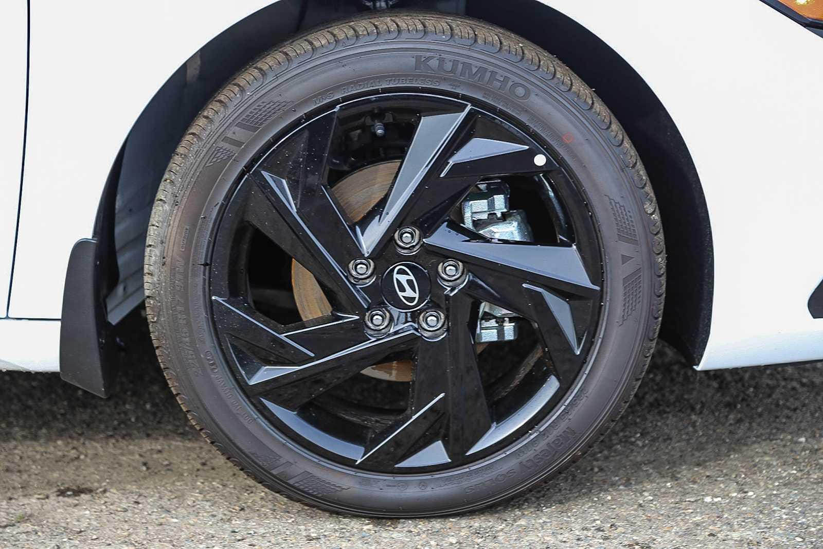 Thumbnail: 2026 Hyundai Elantra - 10