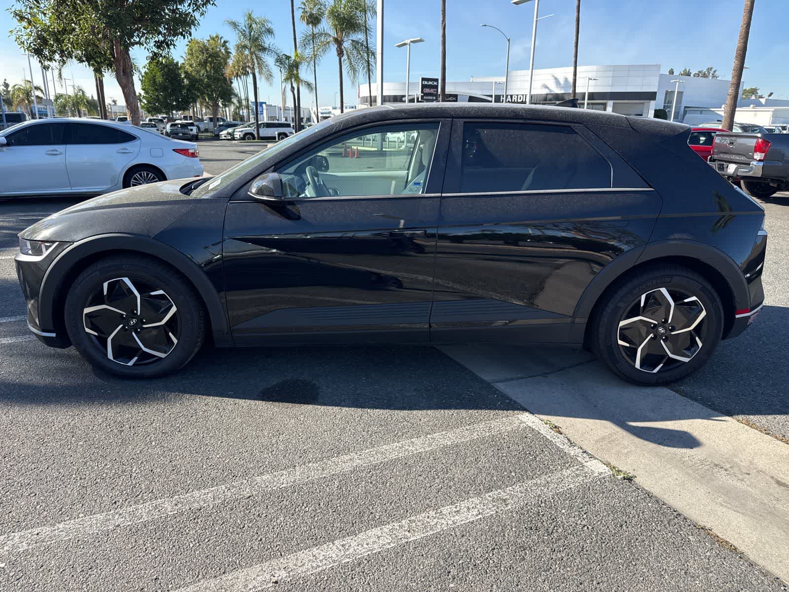 Thumbnail: 2023 Hyundai Ioniq 5 - 7