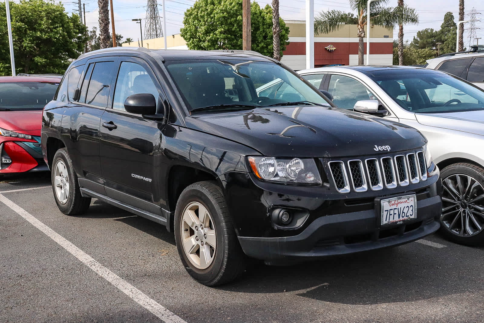 2014 Jeep Compass Sport photo 2