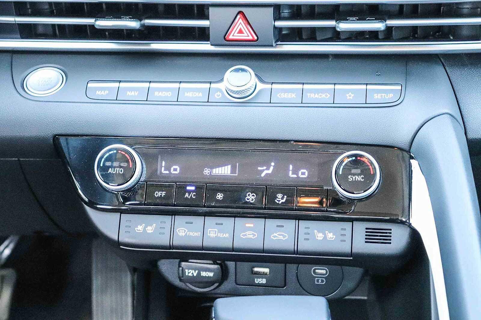 Thumbnail: 2025 Hyundai Elantra - 18