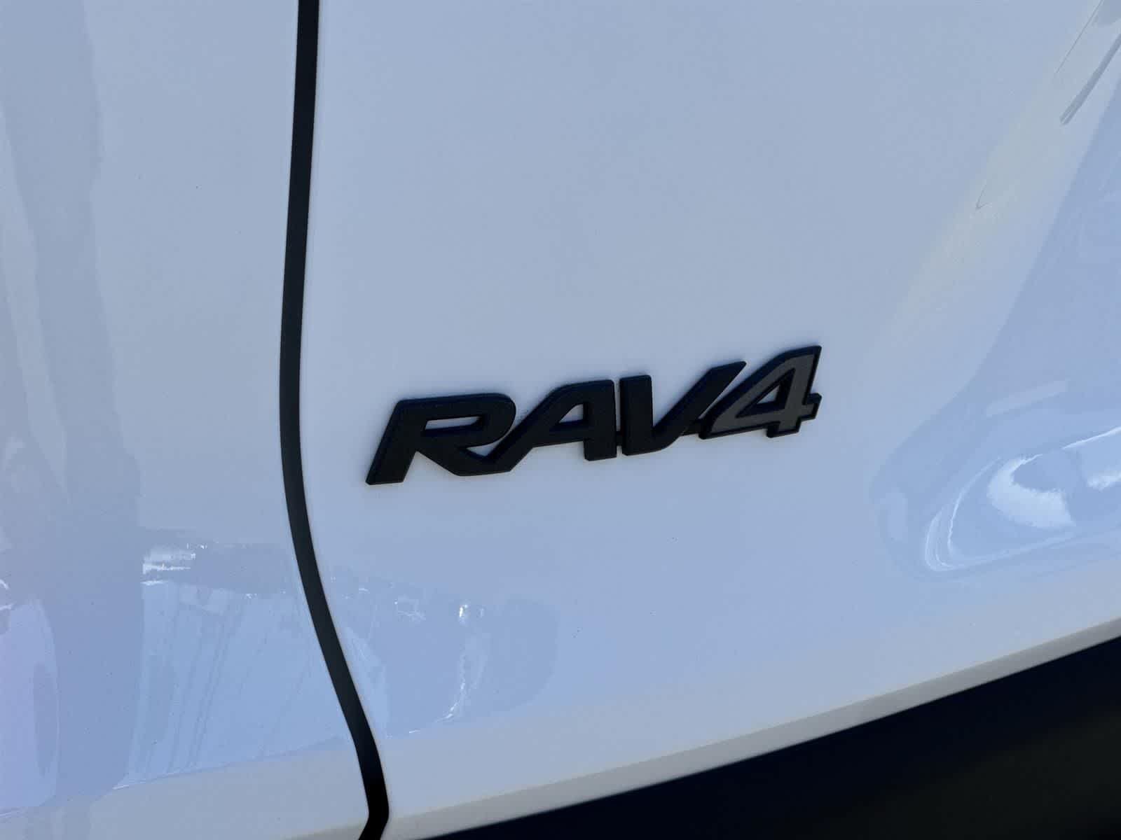 Thumbnail: 2023 Toyota RAV4 - 34