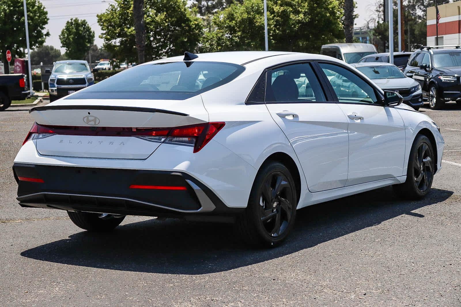 Thumbnail: 2026 Hyundai Elantra - 6