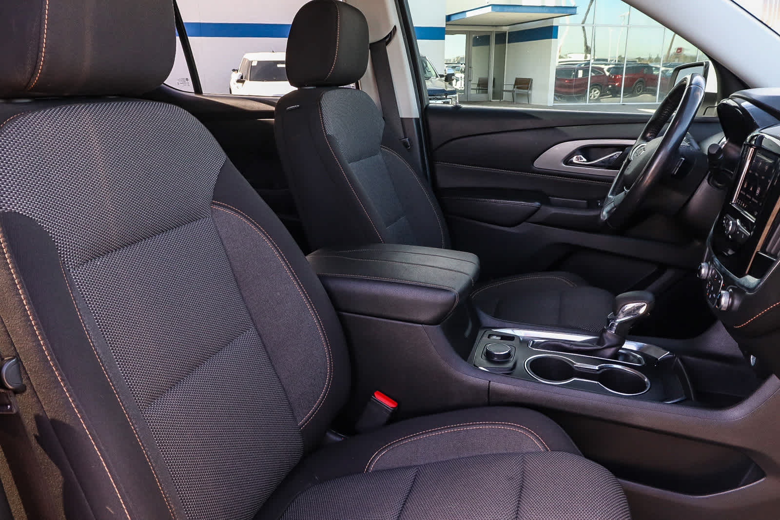 Thumbnail: 2021 Chevrolet Traverse - 21