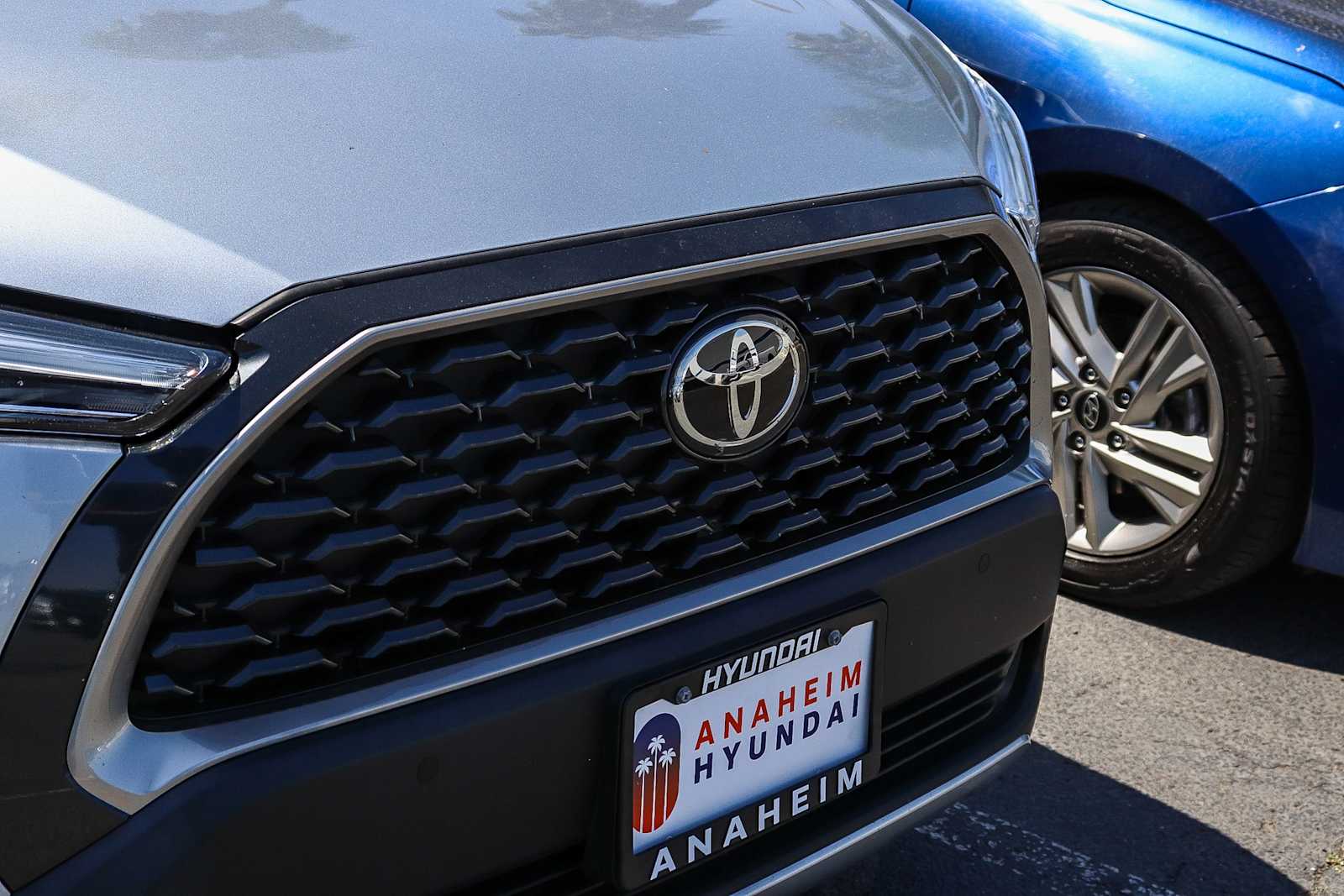 2023 Toyota Corolla Cross XLE photo 3