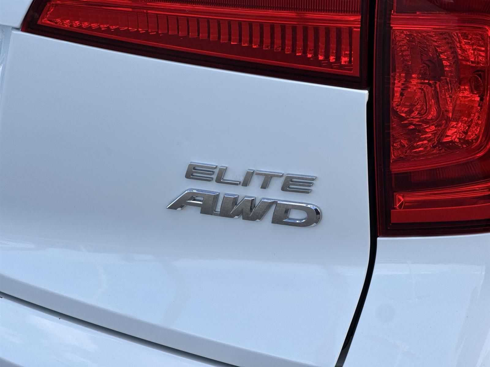Thumbnail: 2017 Honda Pilot - 38
