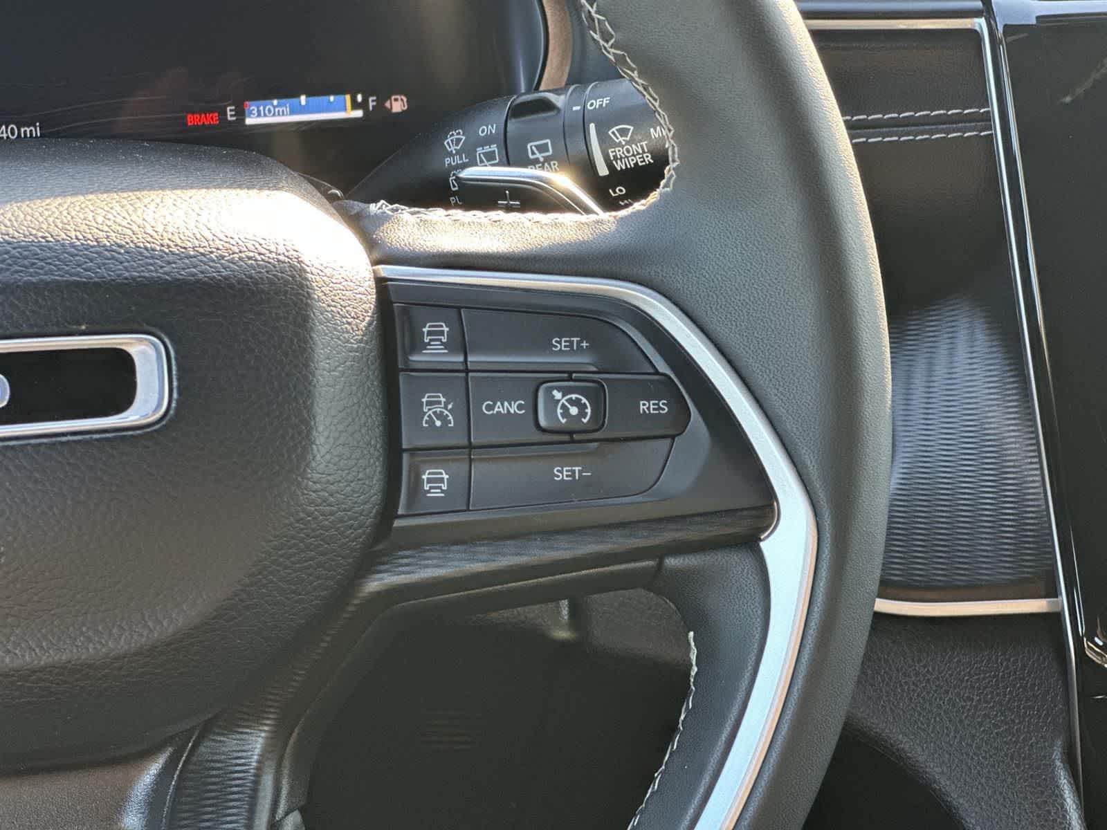 Thumbnail: 2024 Jeep Grand Cherokee L - 11