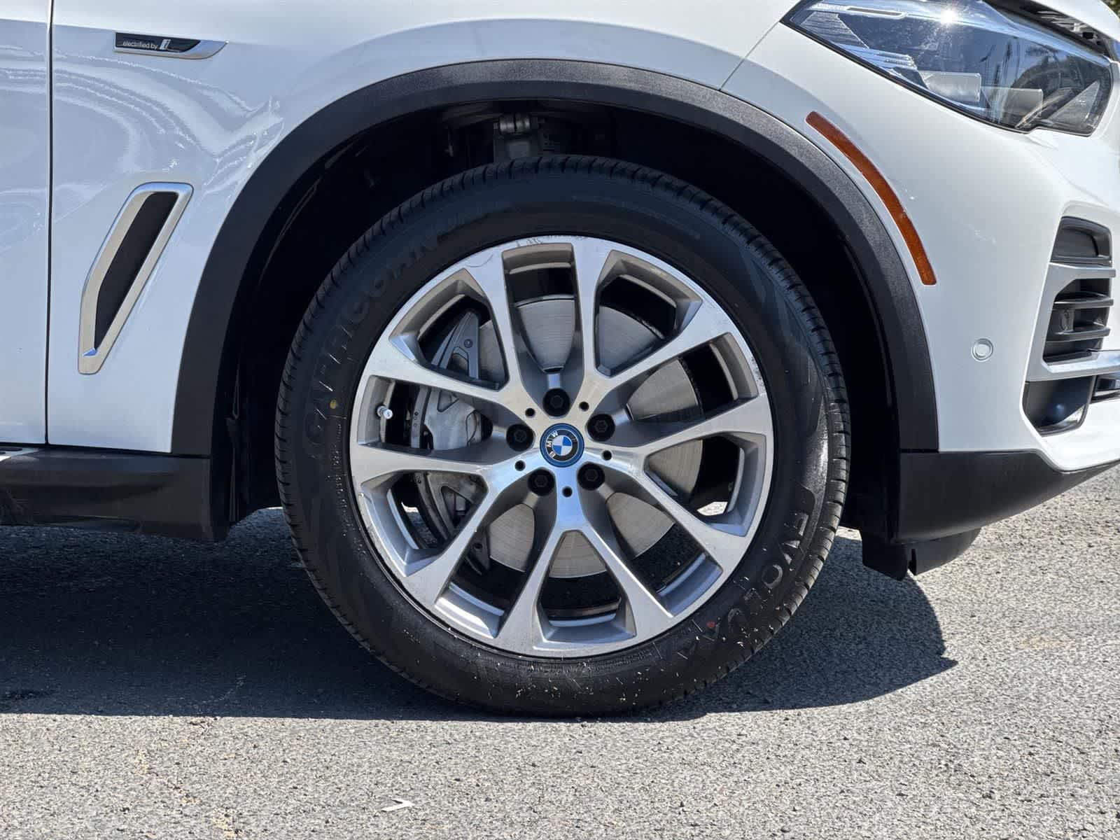 Thumbnail: 2023 BMW X5 - 42