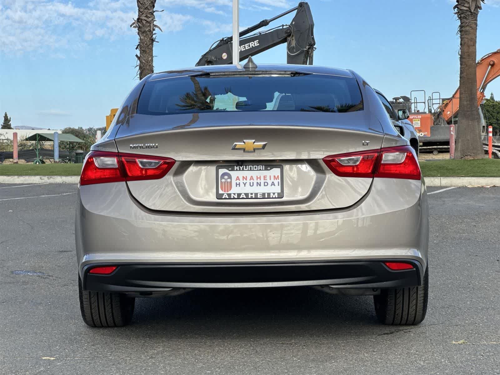 Thumbnail: 2023 Chevrolet Malibu - 4