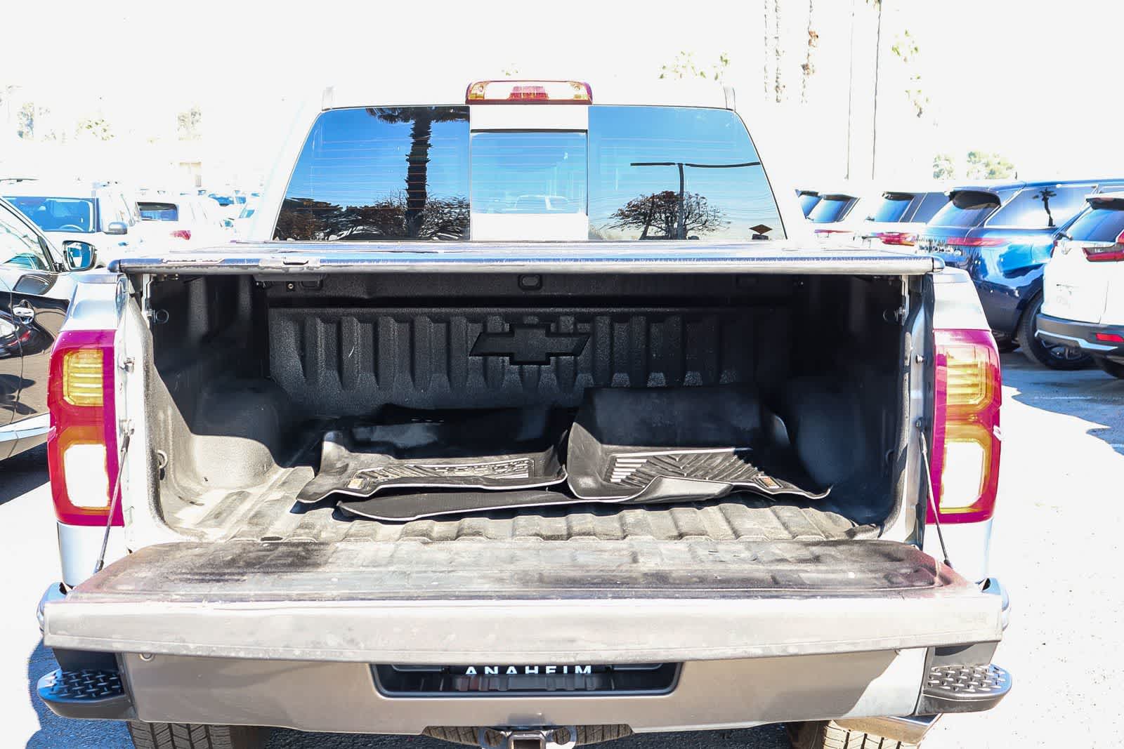 Thumbnail: 2017 Chevrolet Silverado 1500 - 29