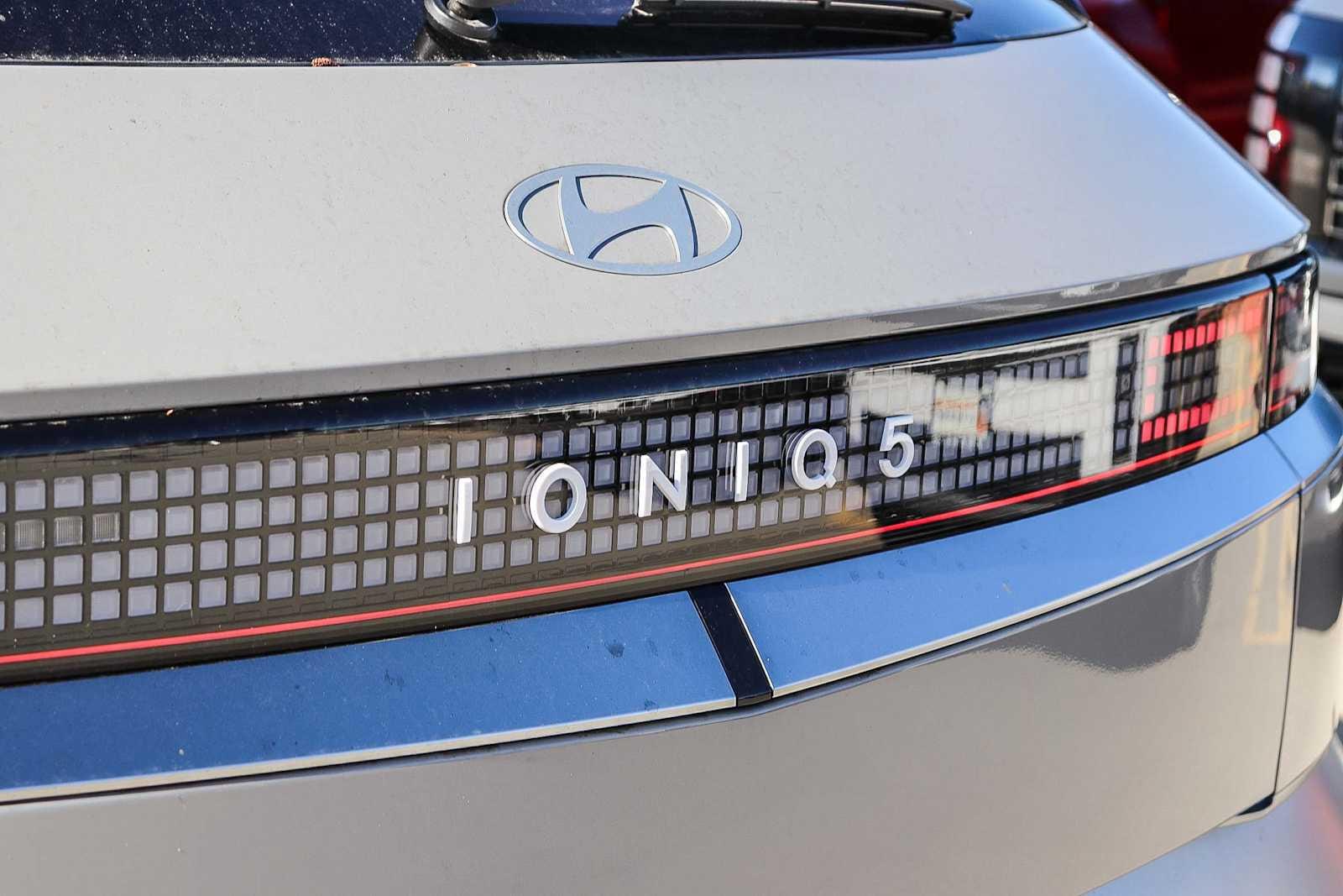 Thumbnail: 2026 Hyundai Ioniq 5 - 10